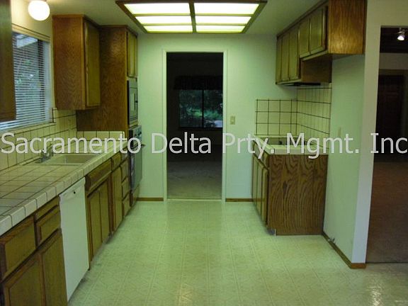 2nd image of 8645 Gaines Ave