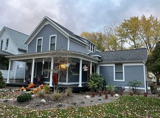 1008 Washington Ave, Grand Haven, MI 49417