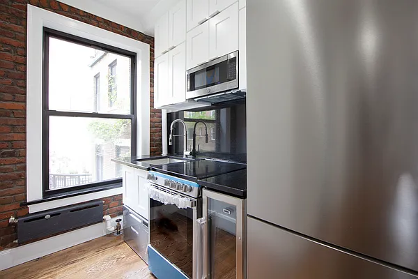 Rented by R New York | media 1