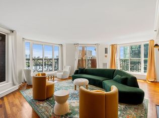 10 Rogers St #PENTHOUSE 2, Cambridge, MA 02142