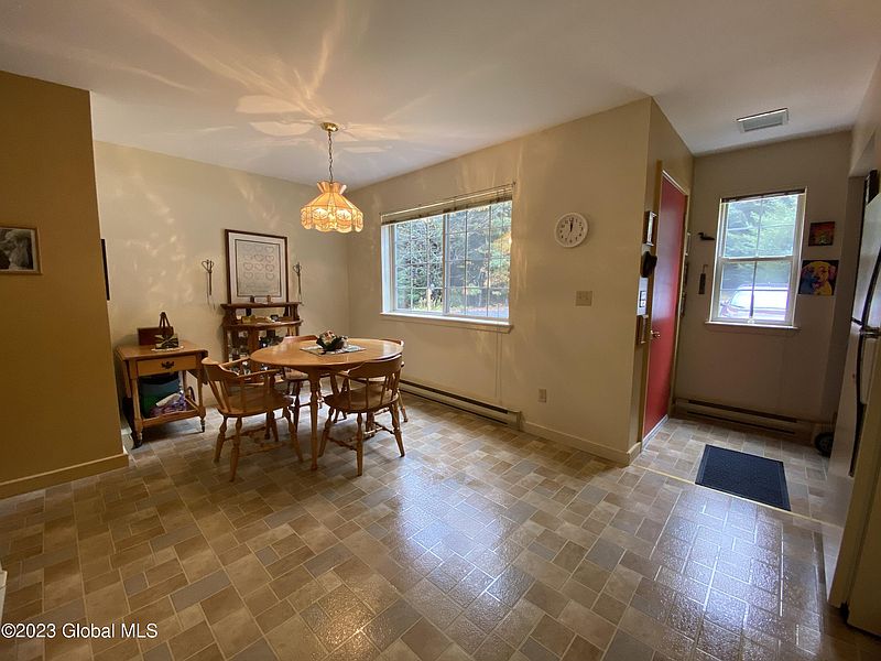 4th image of 22 Balsam Crest Court #C