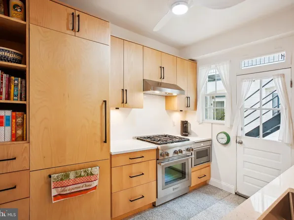 2605 O St NW APT 1, Washington, DC 20007
