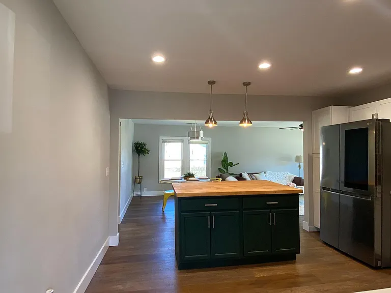 2035 Lyndon Ave — Photo 16