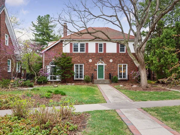 26 Mississippi River Blvd N, Saint Paul, MN 55104