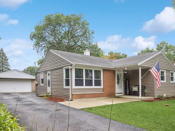 2403 South St, Rolling Meadows, IL 60008