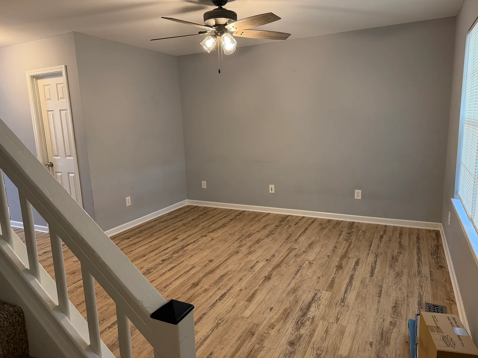 2 bed, 1.5 bath, 1050 sqft, $1,300 — Photo 4