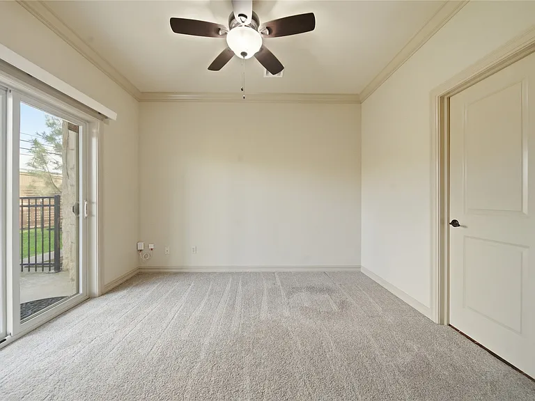 1333 E 41st Pl #1333 — Photo 24