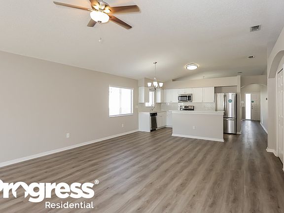 4th image of 12620 Longcrest Dr
