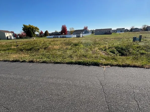 188 Harvest Glenn Dr, Davis Junction, IL 61020