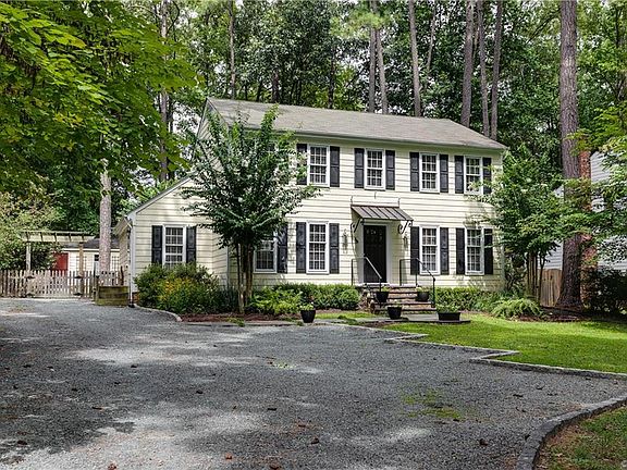 2nd image of 9600 Peppertree Dr