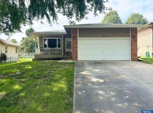 2019 Old Glory Rd, Lincoln, NE 68521