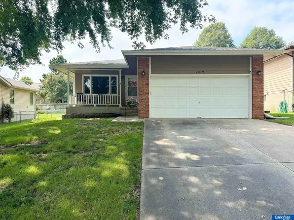 2019 Old Glory Rd, Lincoln, NE 68521