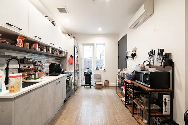 Rented by Maplewood Management | media 19