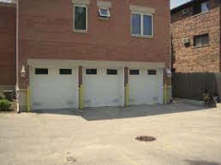 1st image of 5965 N Northwest Hwy APT 102