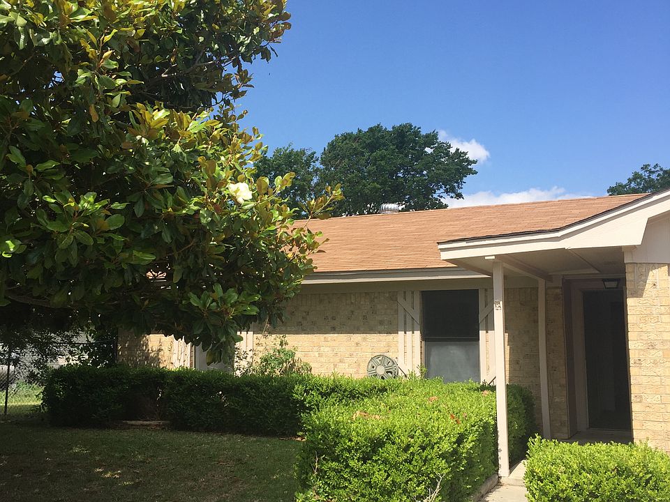 1st image of 1705 Ruiz Dr