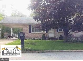 1083 Princeton Dr, Hummelstown, PA 17036