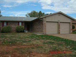 1813 Gale, Moore, OK 73160