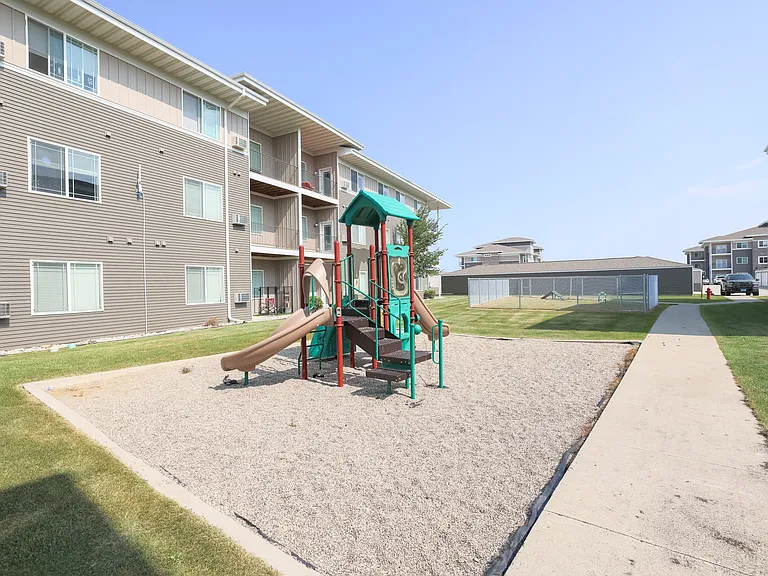 Timber Creek Apartments — Photo 3