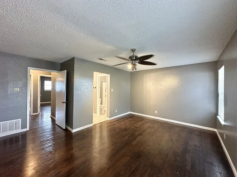 2108 Acron Dr — Photo 20