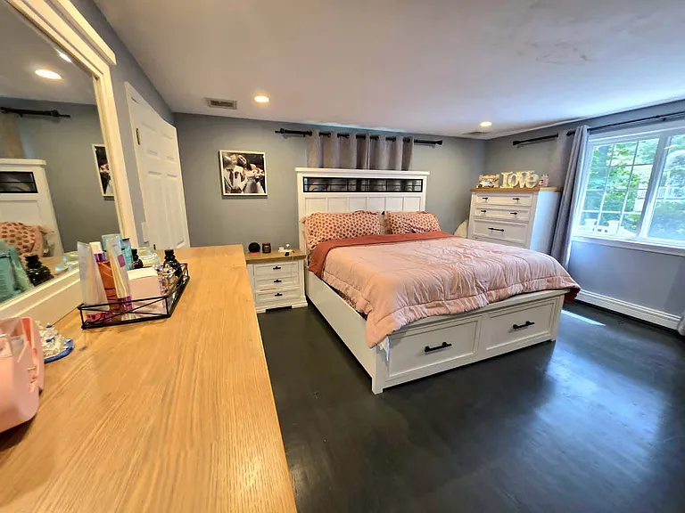 141 South St — Photo 11