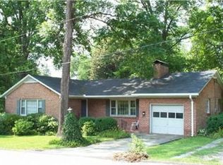 115 Schaefer Ct, Toccoa, GA 30577