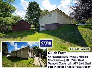 16 Brook St, Houlton, ME 04730