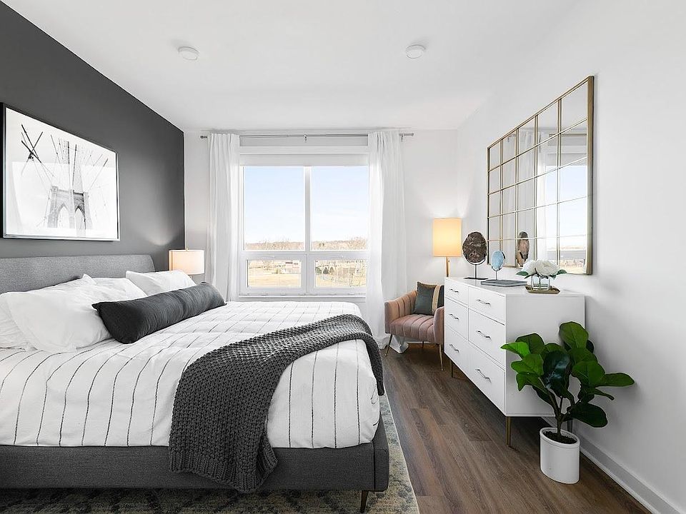 1st image of 3 Park Ave #1650