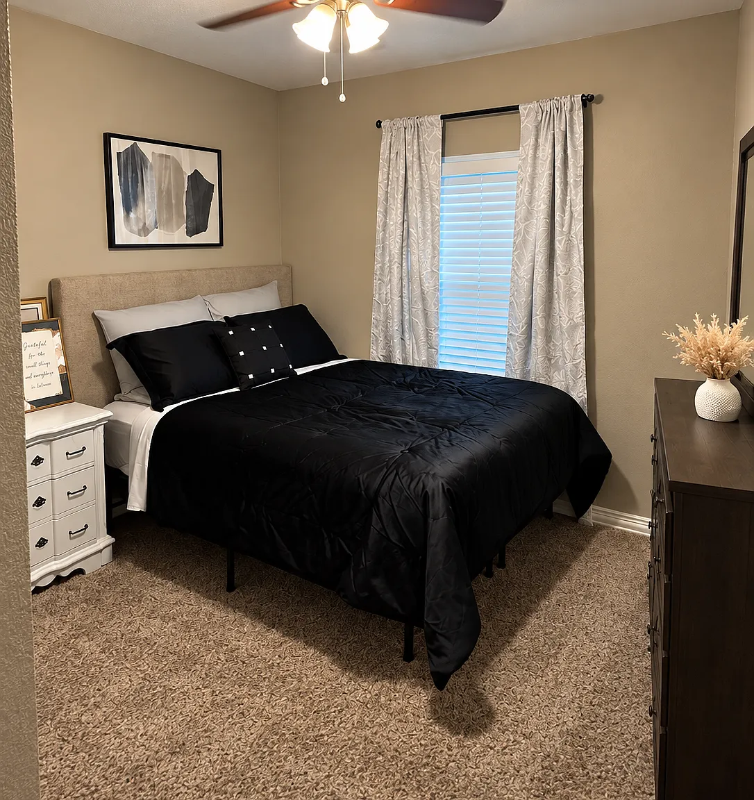 406 W Daugherty Dr — Photo 1