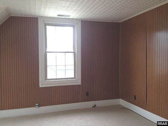5th image of 803 Exchange St