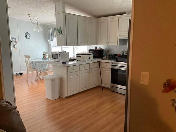 3rd image of 10061 Pine Lakes Blvd #8M