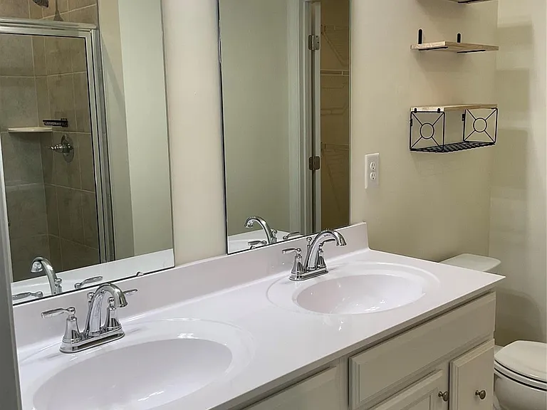 6222 Cleburne Ct — Photo 24
