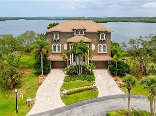 4631 Harborpointe Dr, Port Richey, FL 34668