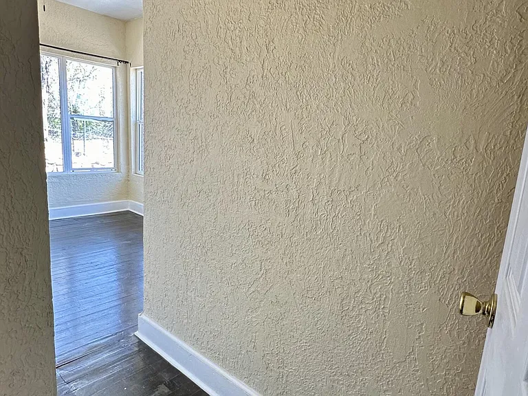 3312 Montana Ave — Photo 15