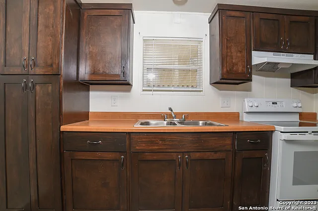 215 Greenlawn Ave #A — Photo 11