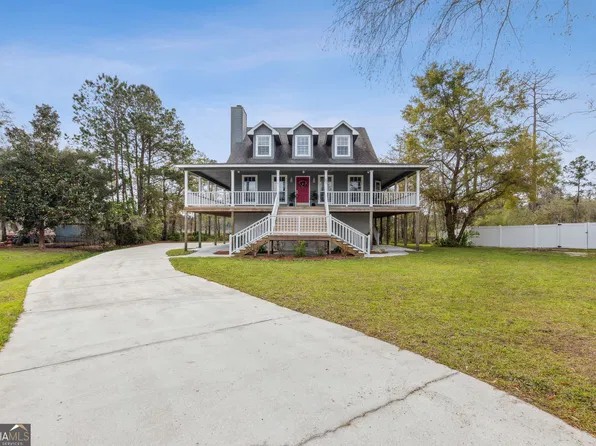 235 Cinnamon Teal Dr, Woodbine, GA 31569