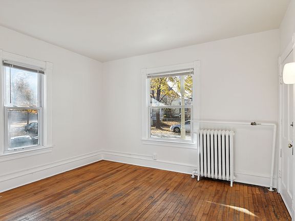 4th image of 224 Humboldt Ave N #1