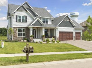 1156 Symphony Ln, Chaska, MN 55318