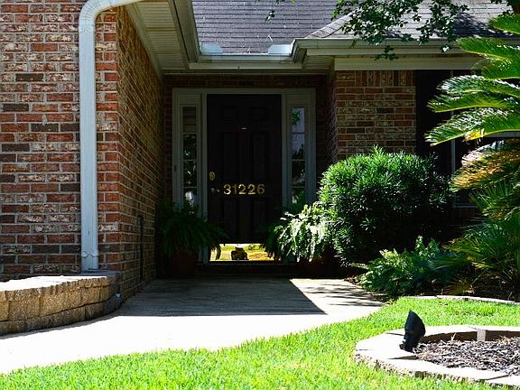 3rd image of 31226 Live Oak Ct