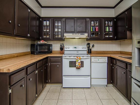 2nd image of 1286 Glenview Dr