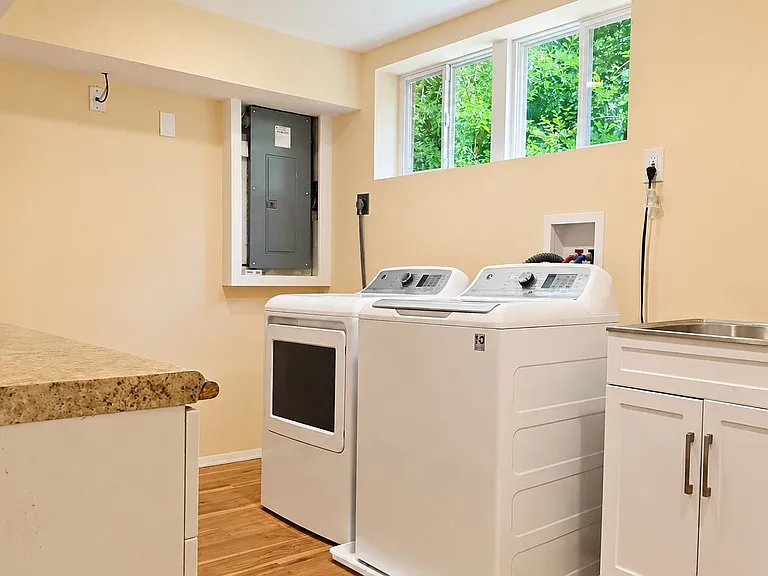 22 - Lower level laundry room_06092026