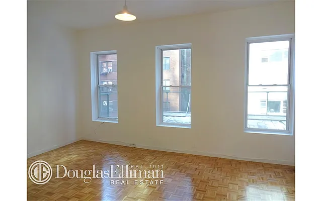 Rented by Douglas Elliman | media 17