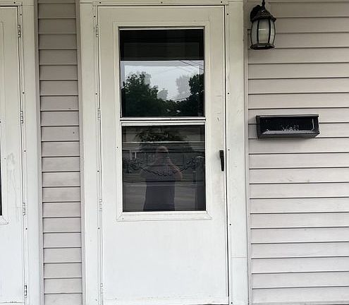 2nd image of 231 McHenry Ave