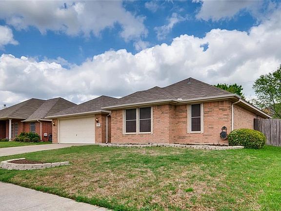 2nd image of 1020 Heberle Dr