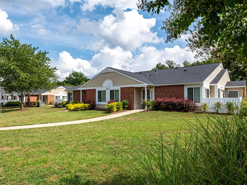 Coachman's Landing Apartments