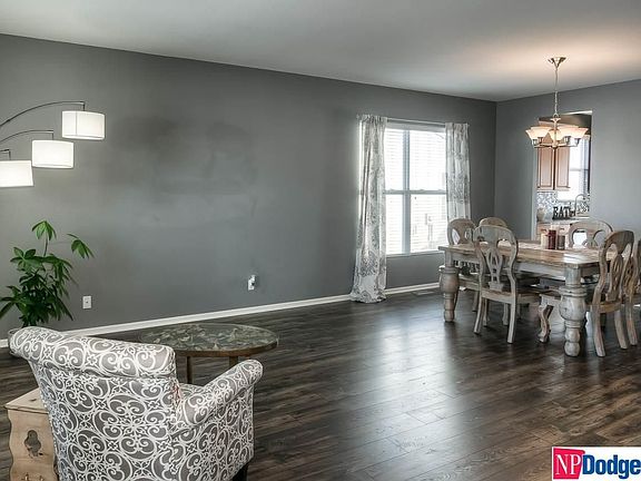 5th image of 2111 Glacier Dr