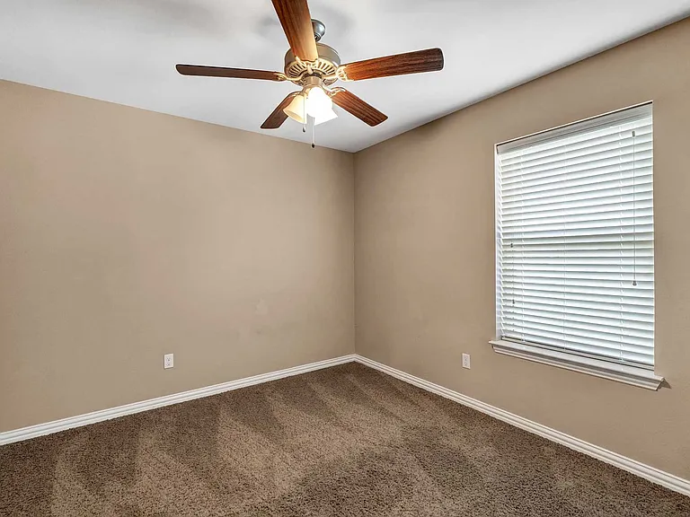 Kara Lynn Place Luxury Homes- ASK ABOUT OUR SPRING MOVE-IN SPECIAL TODAY! — Photo 37