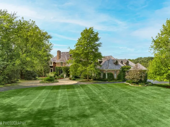 5 Porter School Rd, Barrington Hills, IL 60010