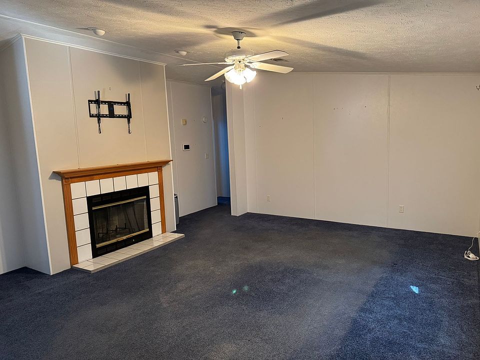2nd image of 11 Gianni Ln