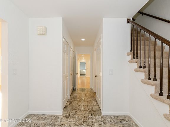 2nd image of 1460 Concorde Cir
