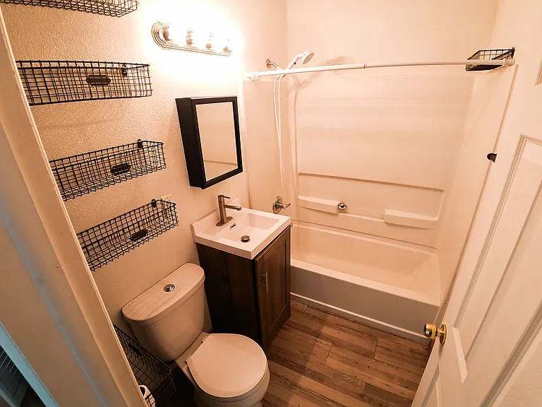 2512 Century Dr — Photo 6